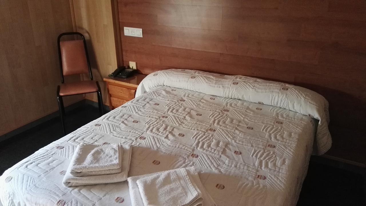 Hotel La Mina Puertollano Bagian luar foto