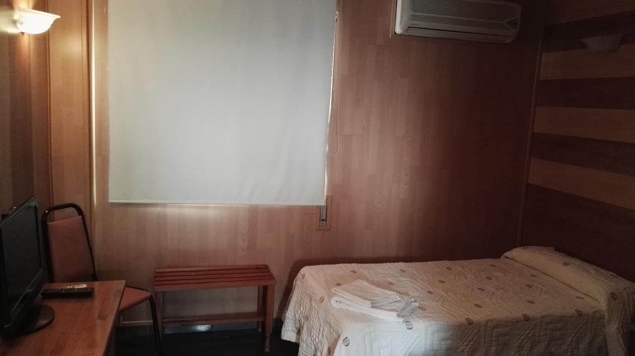 Hotel La Mina Puertollano Bagian luar foto